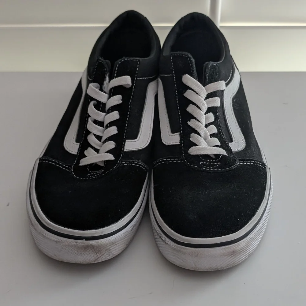Vans euc laces