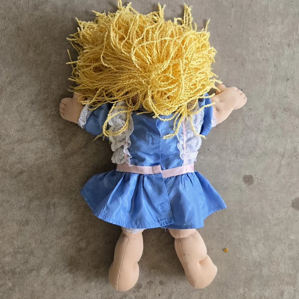 Cabbage Patch Kids played elastic loved
