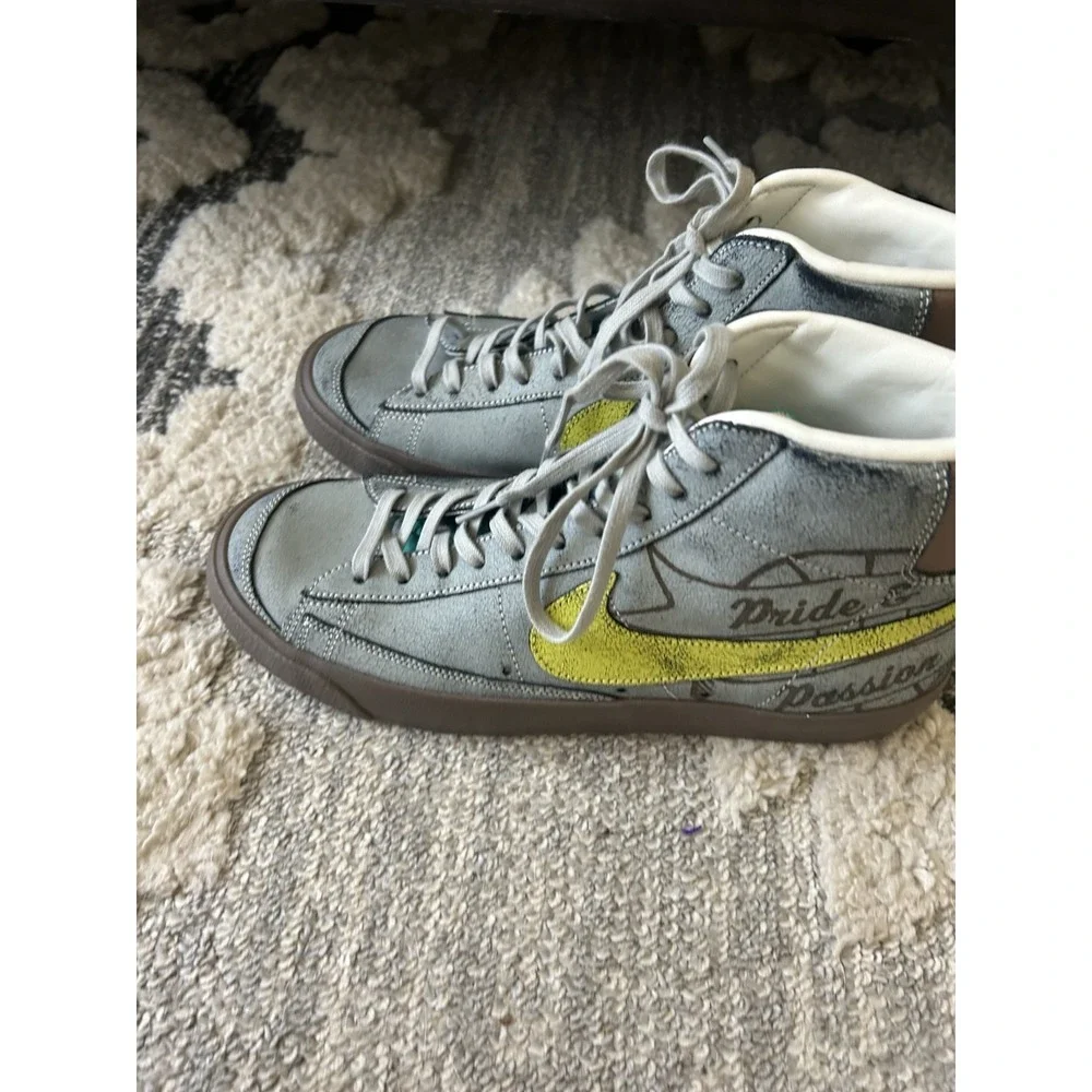 Nike blazer mid