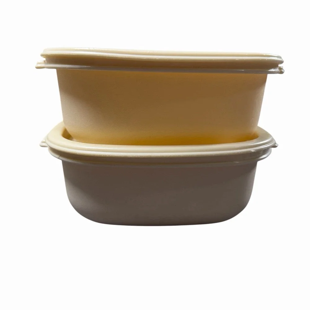 Rubbermaid vintage storage