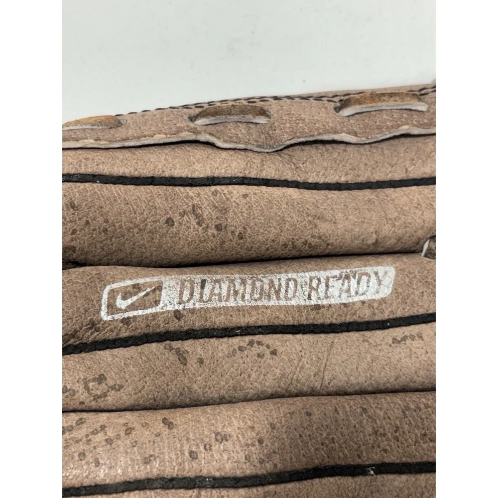 Nike kdr 1100