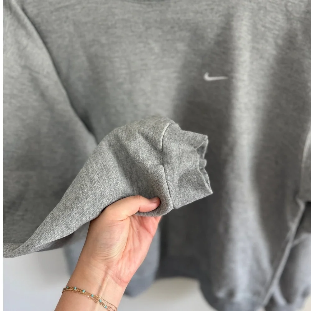 Nike embroidered 76%