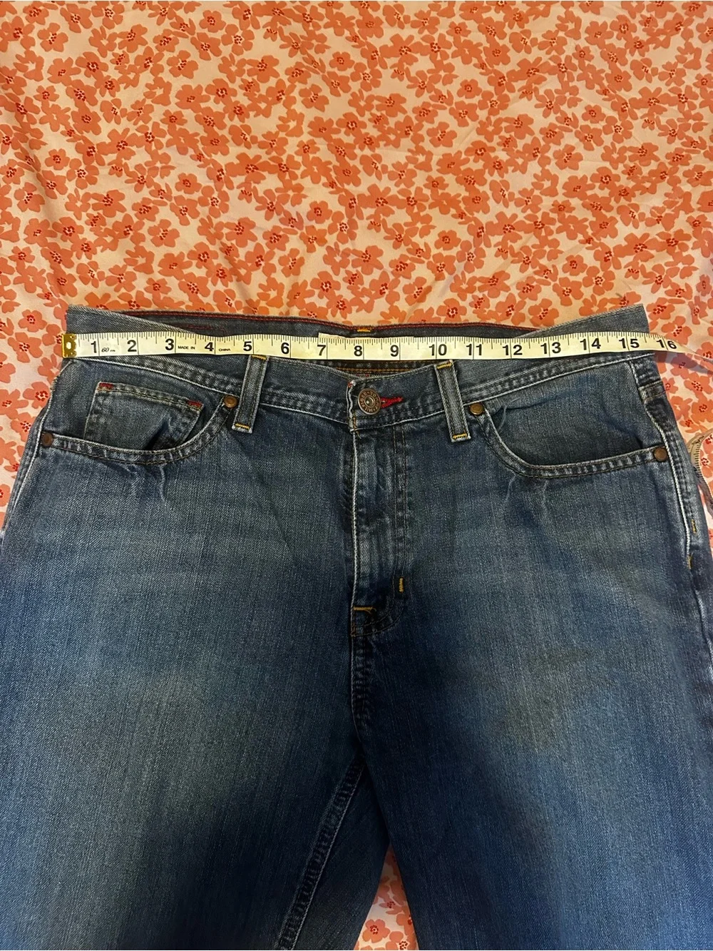 Tommy Hilfiger size 31