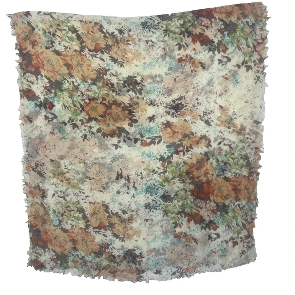 Unbranded this shawl