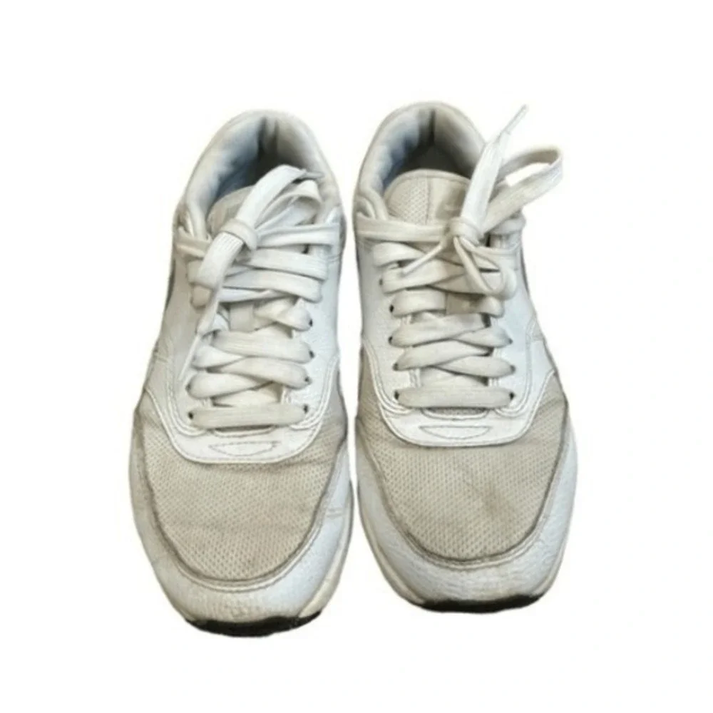 Nike finishes all