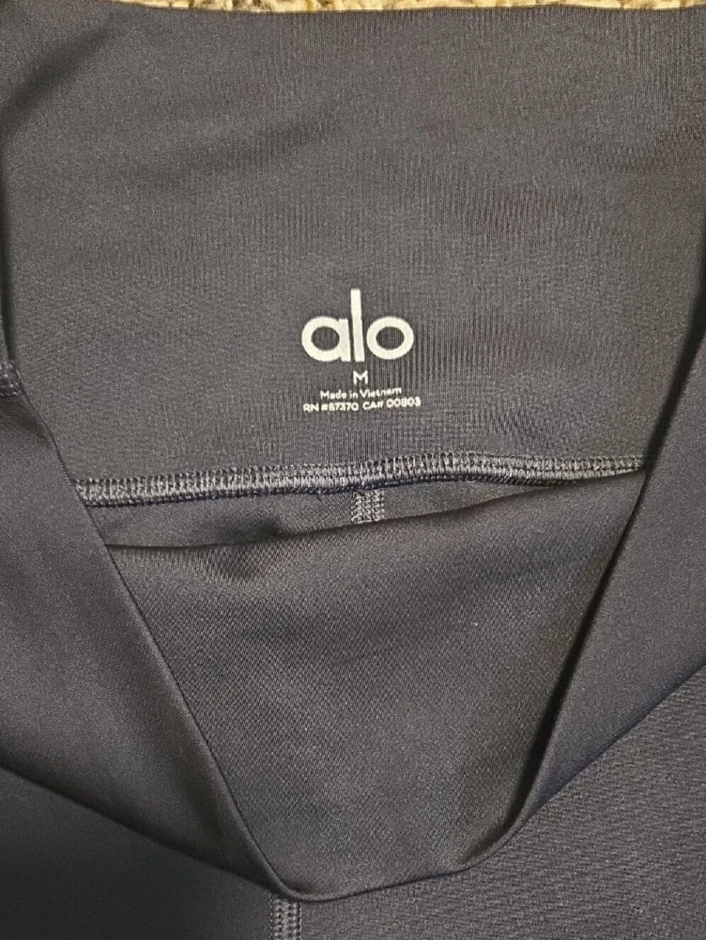 ALO Yoga alo stretch fabric