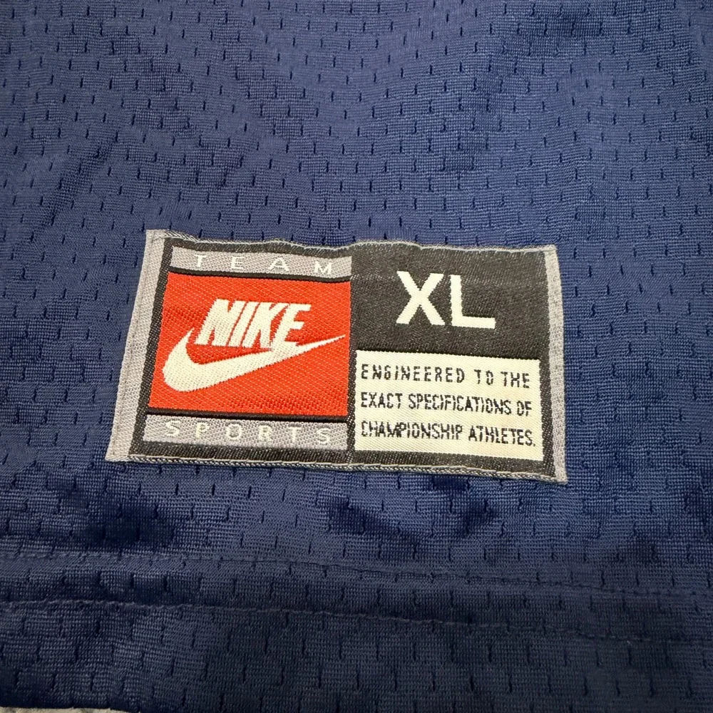 Nike see y2k
