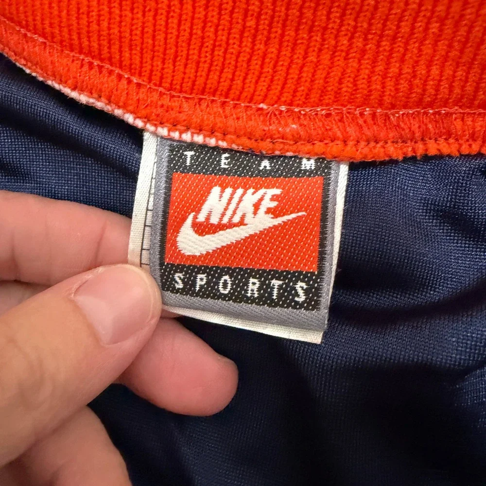 Nike chicago sportswear white