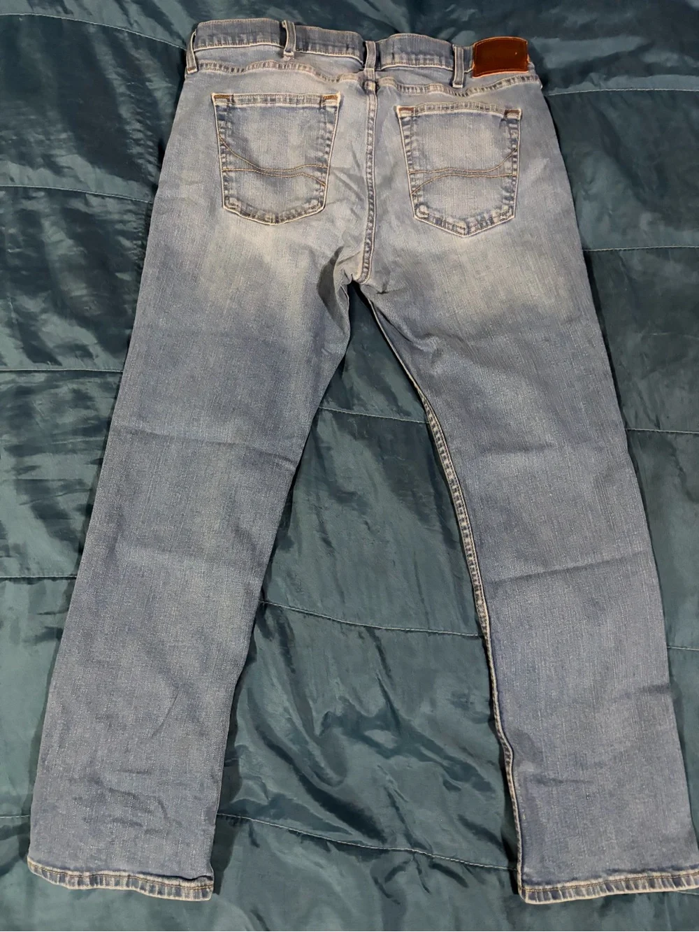 Hollister slim straight
