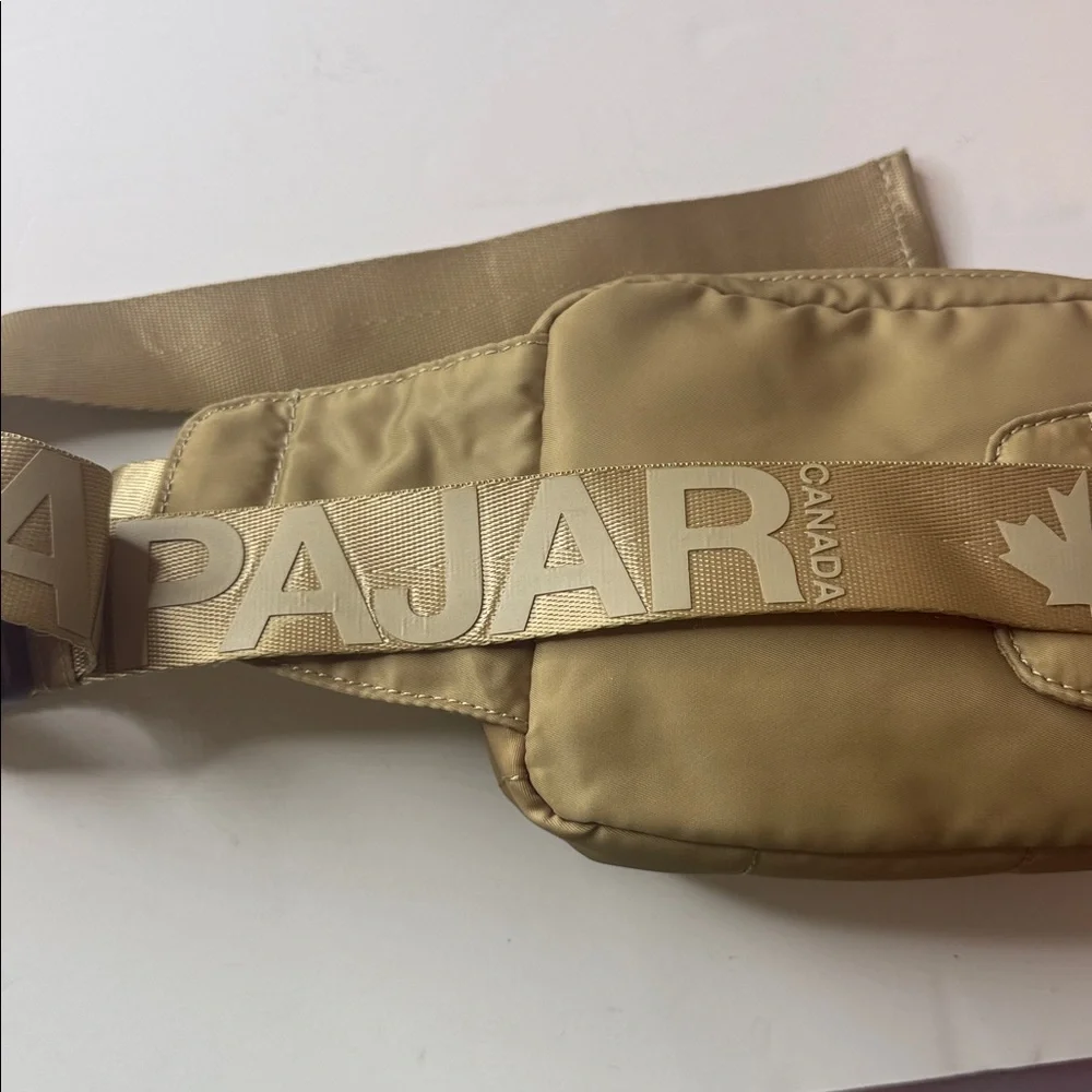Pajar canada crossbody