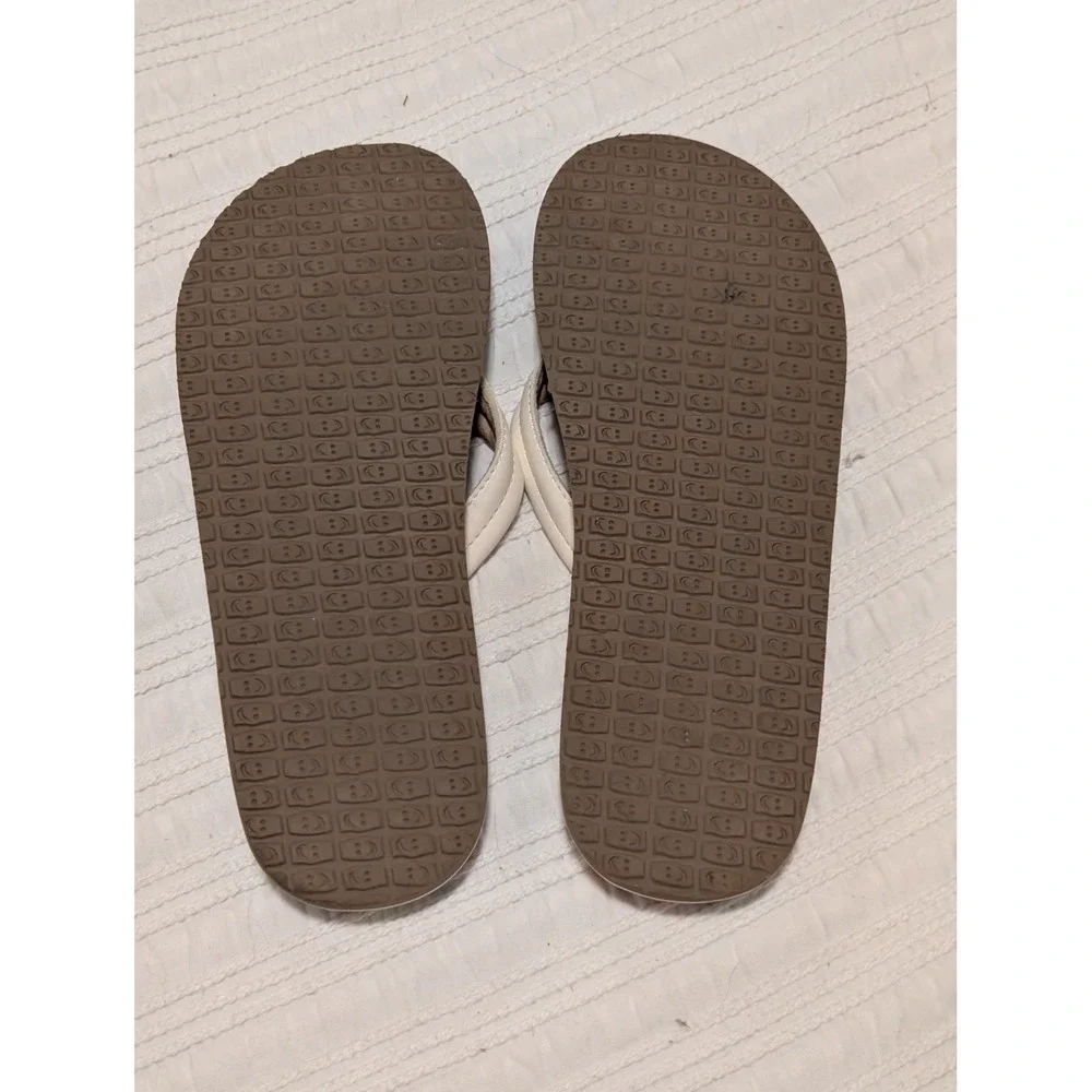 Sanuk pre owned