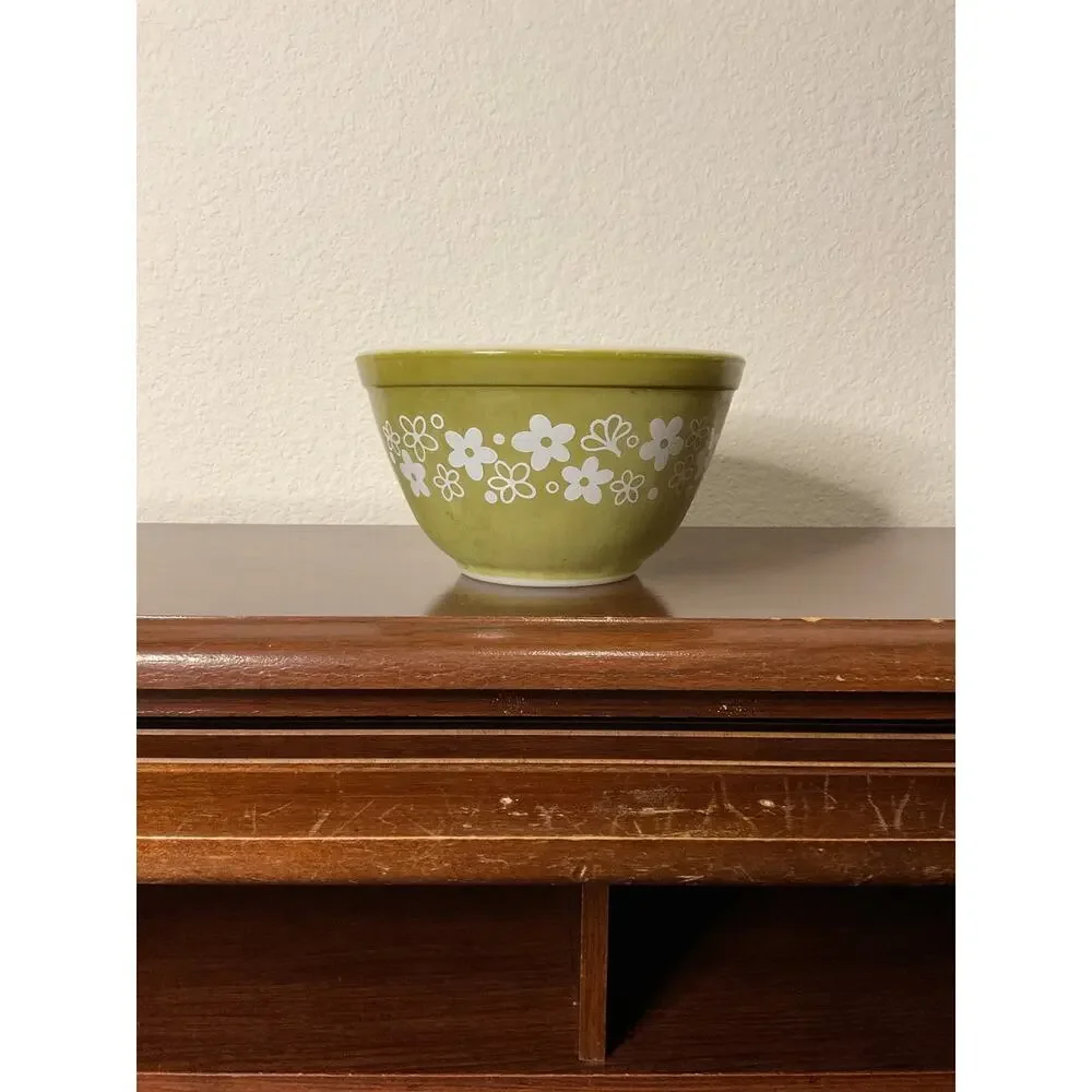 Pyrex vintage spring