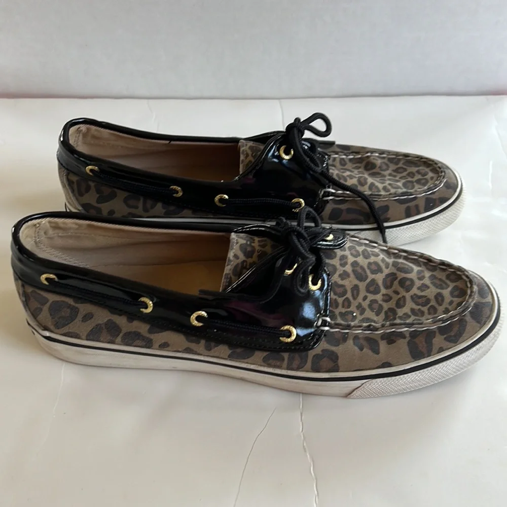 Sperry black patent