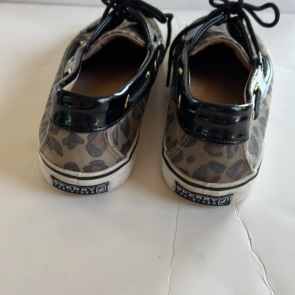 Sperry black patent