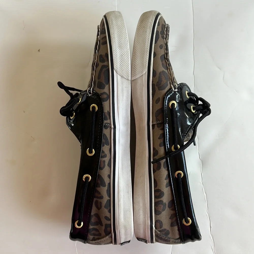 Sperry black patent