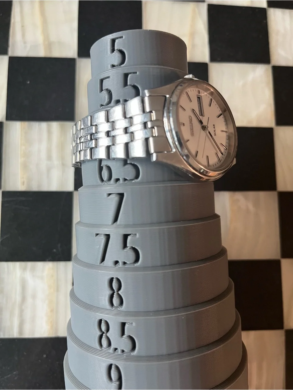 Seiko men power engraved