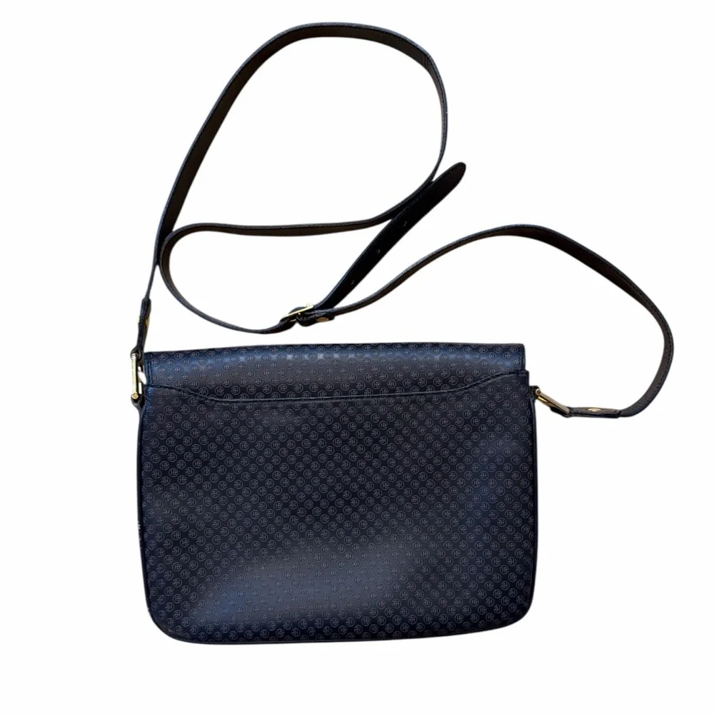 Hebe vintage signature