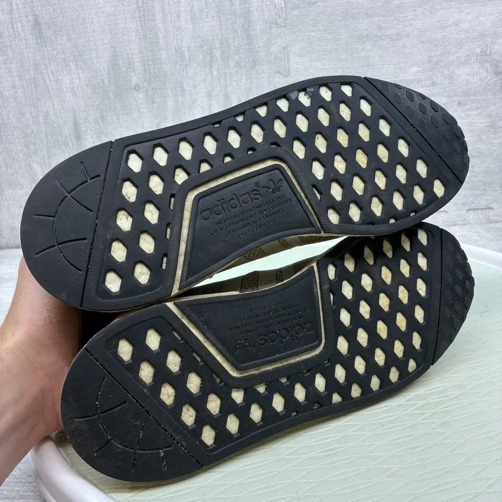 adidas manufacture b76079 trefoil