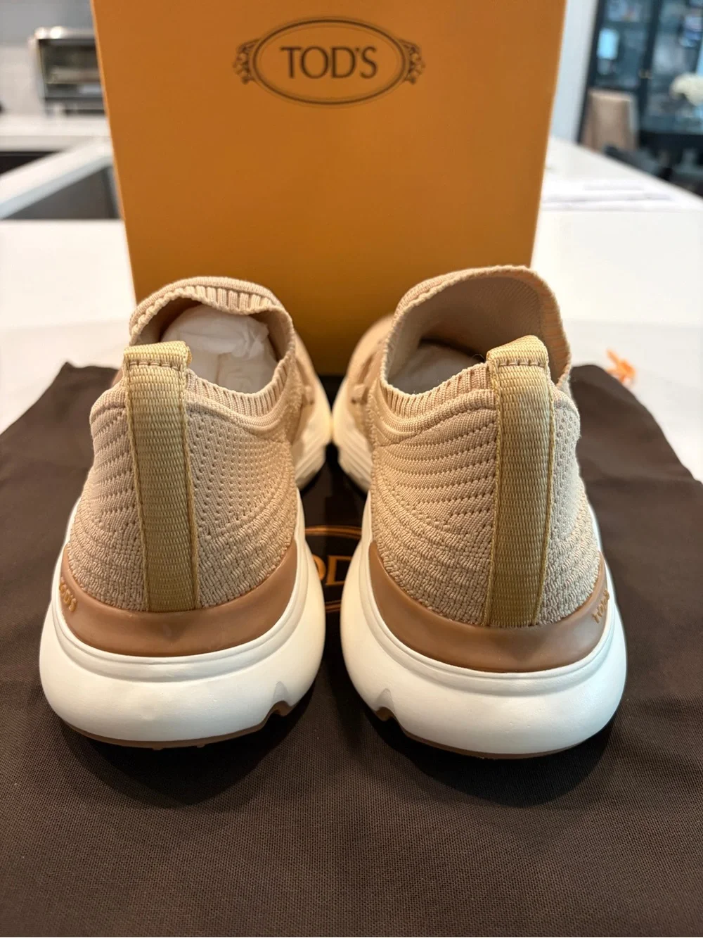 Tods strap upper