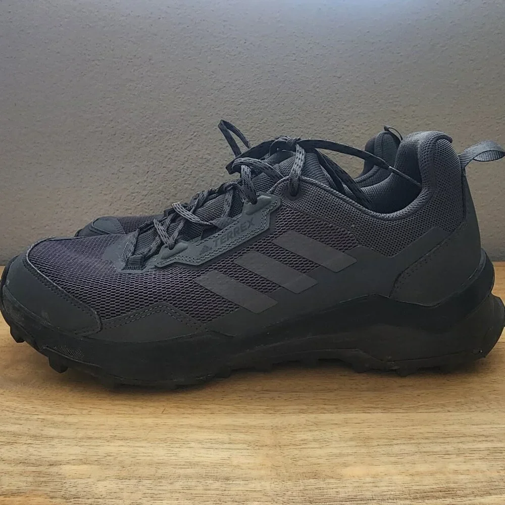 adidas shoes grey excellent