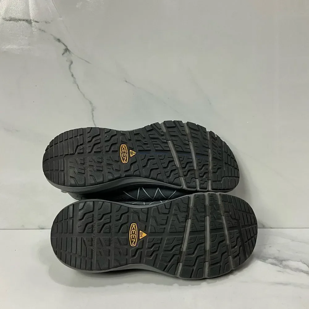 Keen sneakers fit comfortable