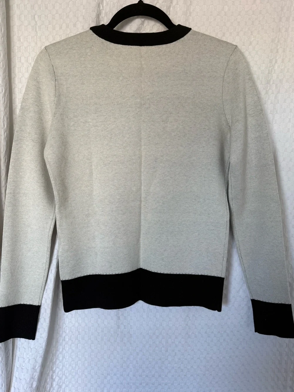 kate spade neck approximate