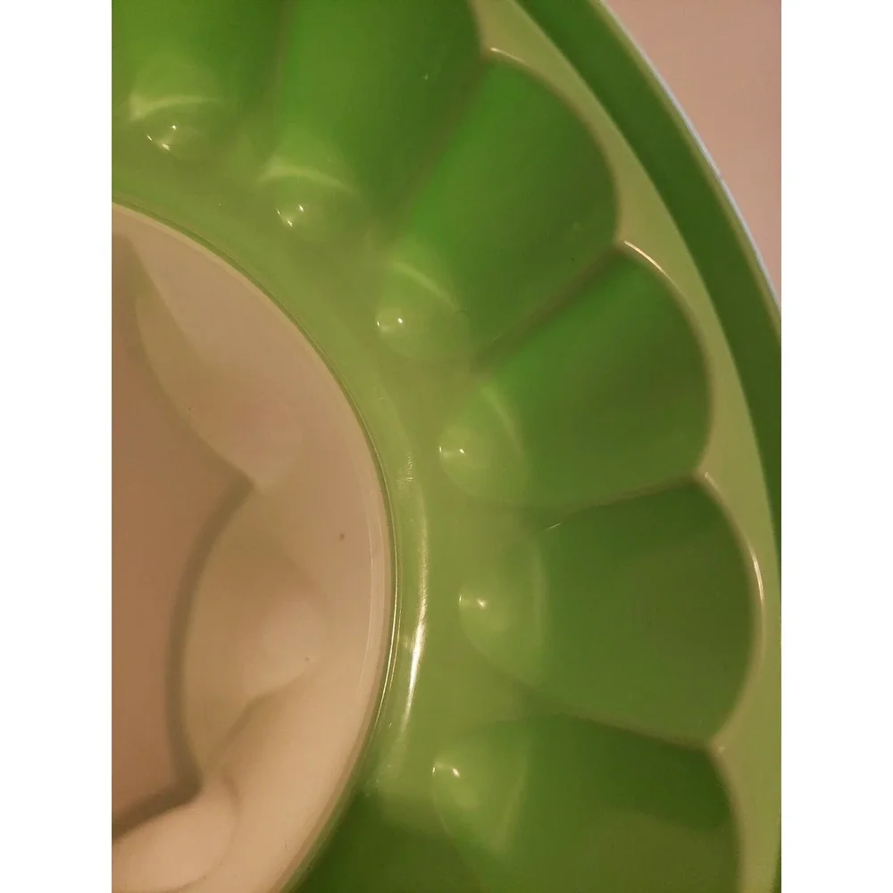 Tupperware vintage mint