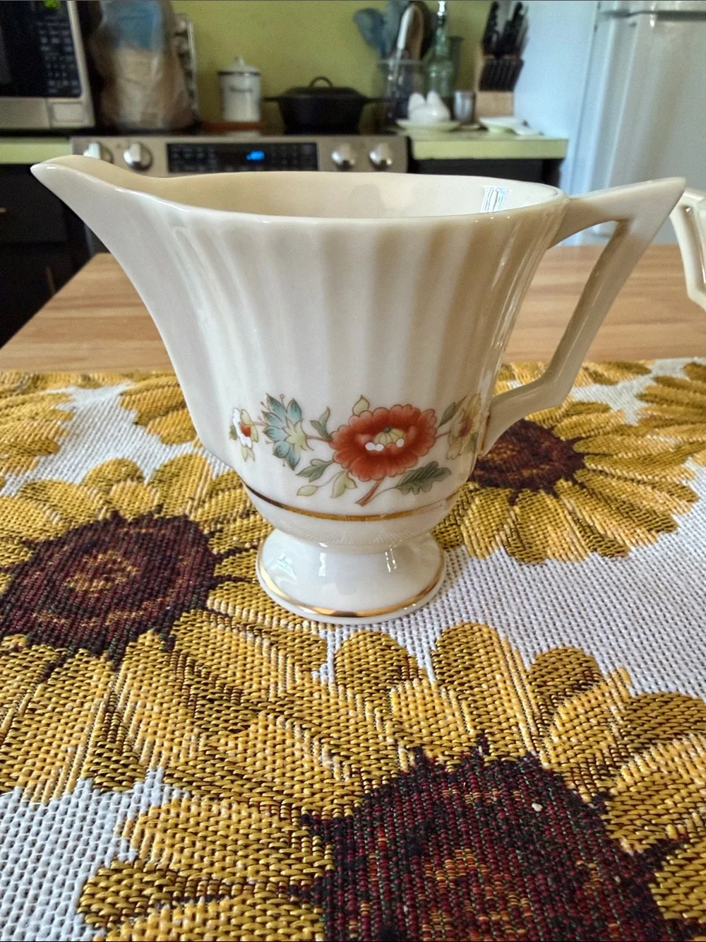 Lenox vintage temple