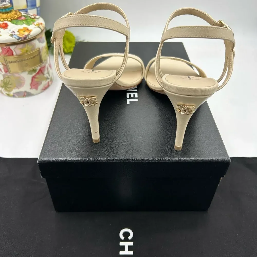 CHANEL absolutely new
