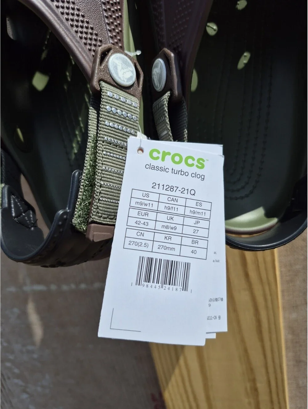 N/A new crocs
