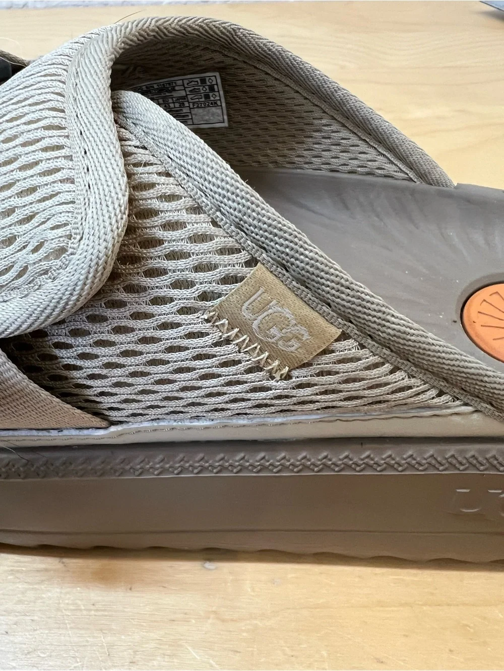 UGG lightweight slip
