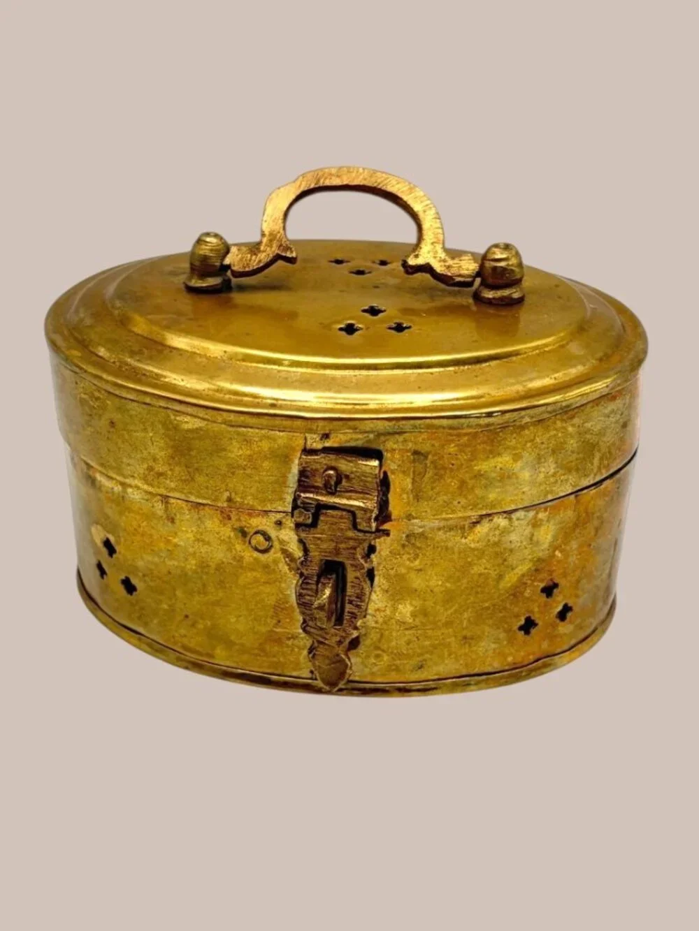 Vintage Brass betel scratches