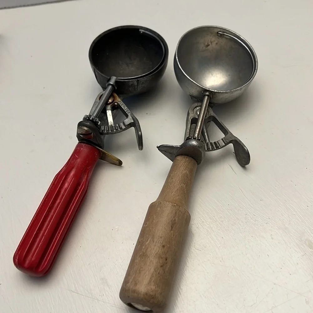 Vintage here pair