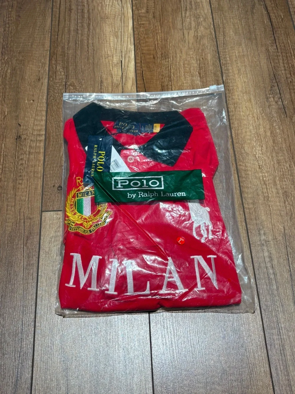 Ralph Lauren trim crest sporty