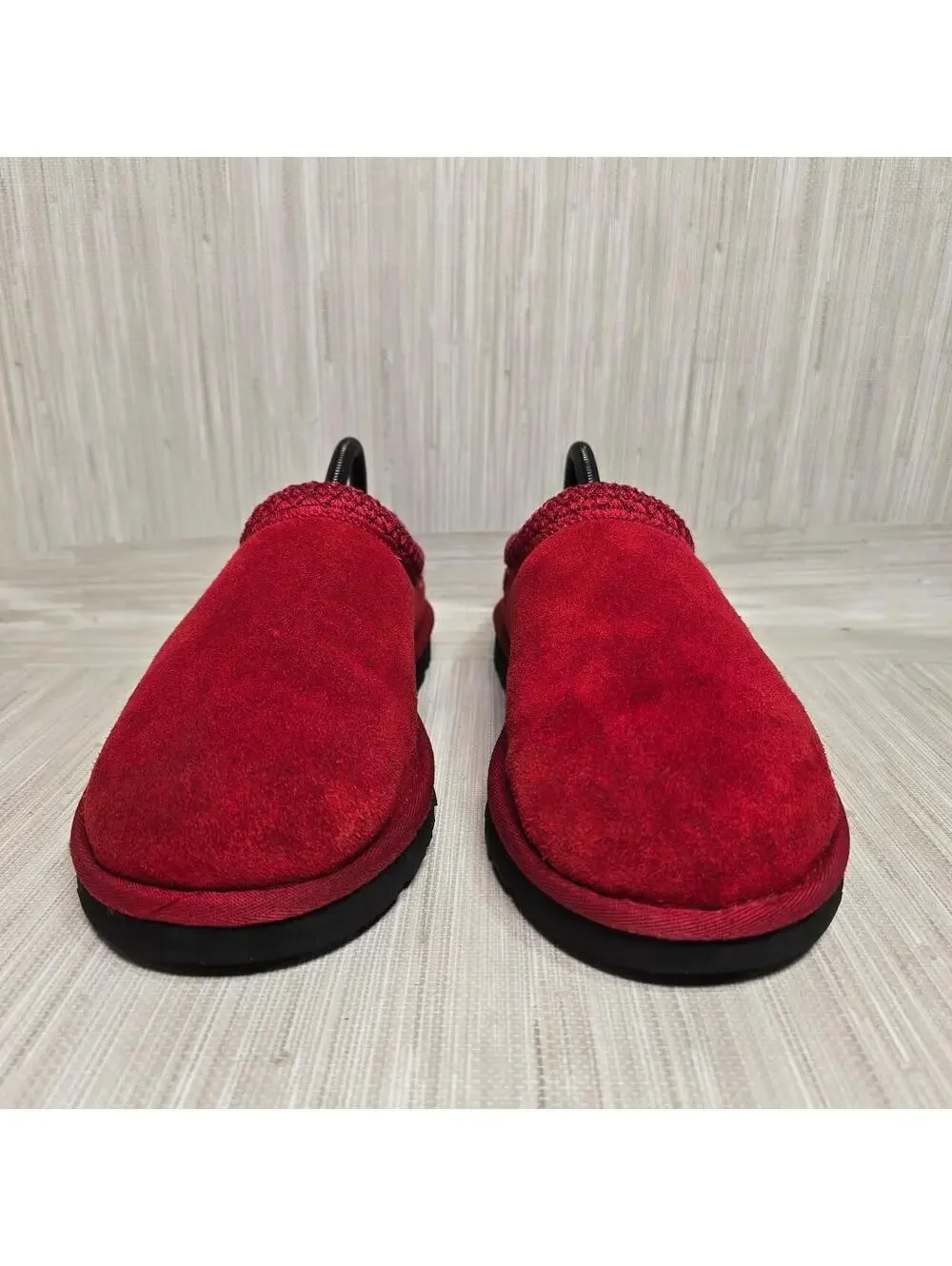 UGG men’s red