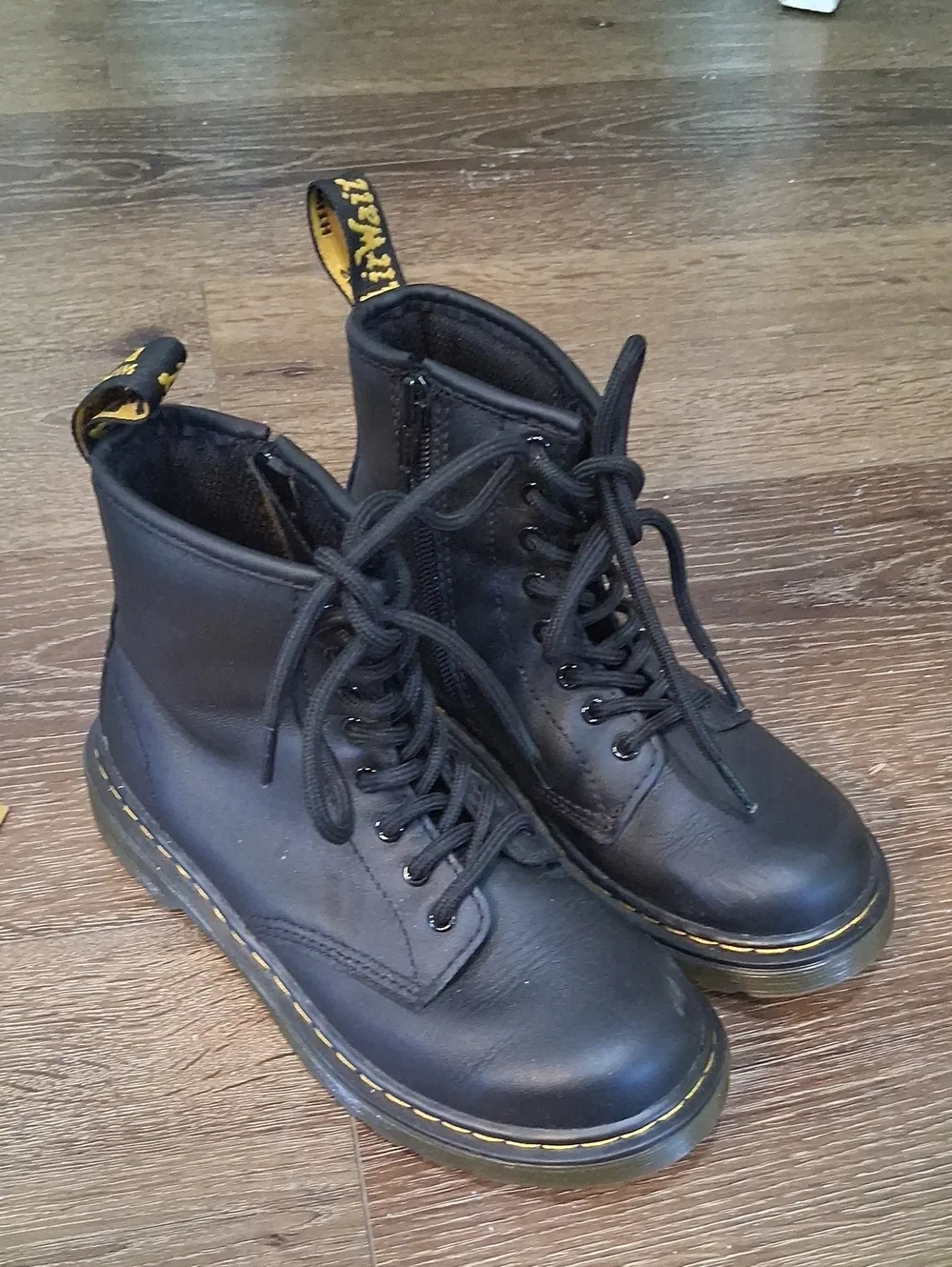 Dr. Martens excellent as