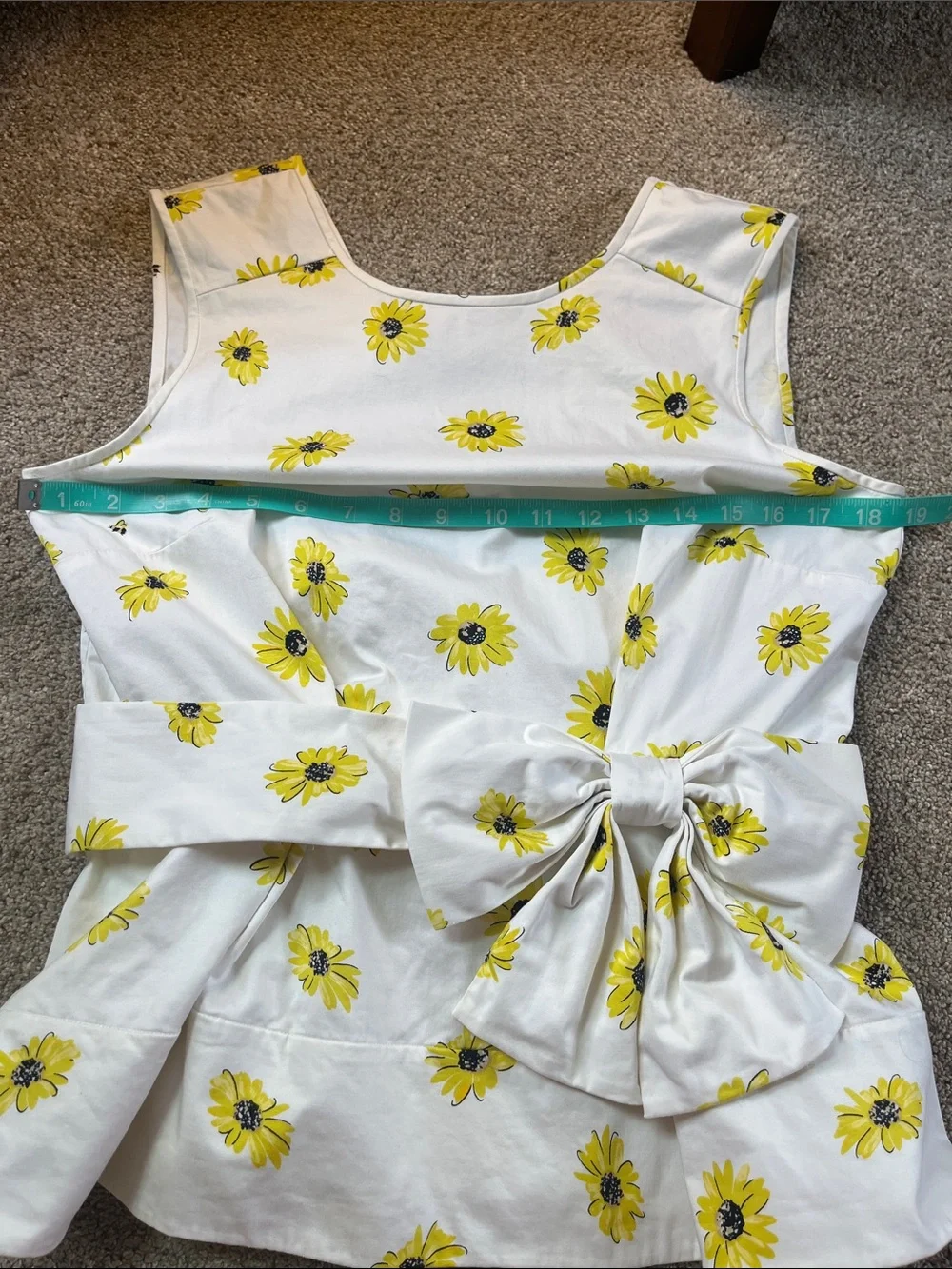 kate spade black so yellow