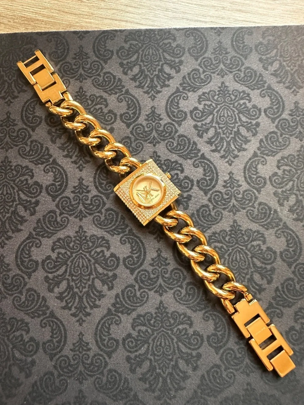 Michael Kors signature new