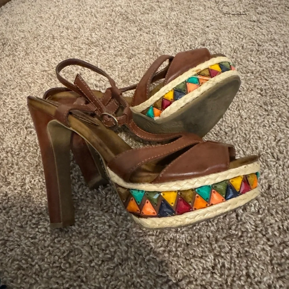 Unlisted these brown