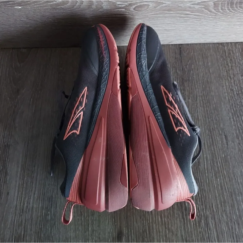 Altra road offers footwear