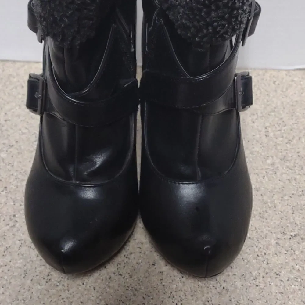 Deb tall booties
