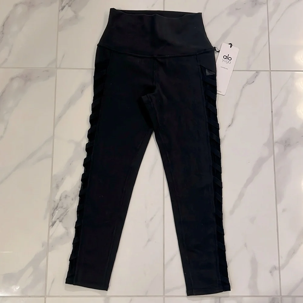 ALO Yoga ‼️nwt 📏size