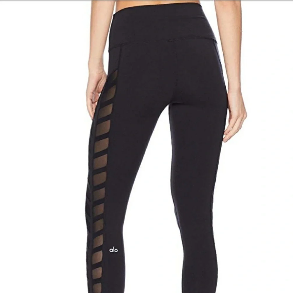 ALO Yoga ‼️nwt 📏size