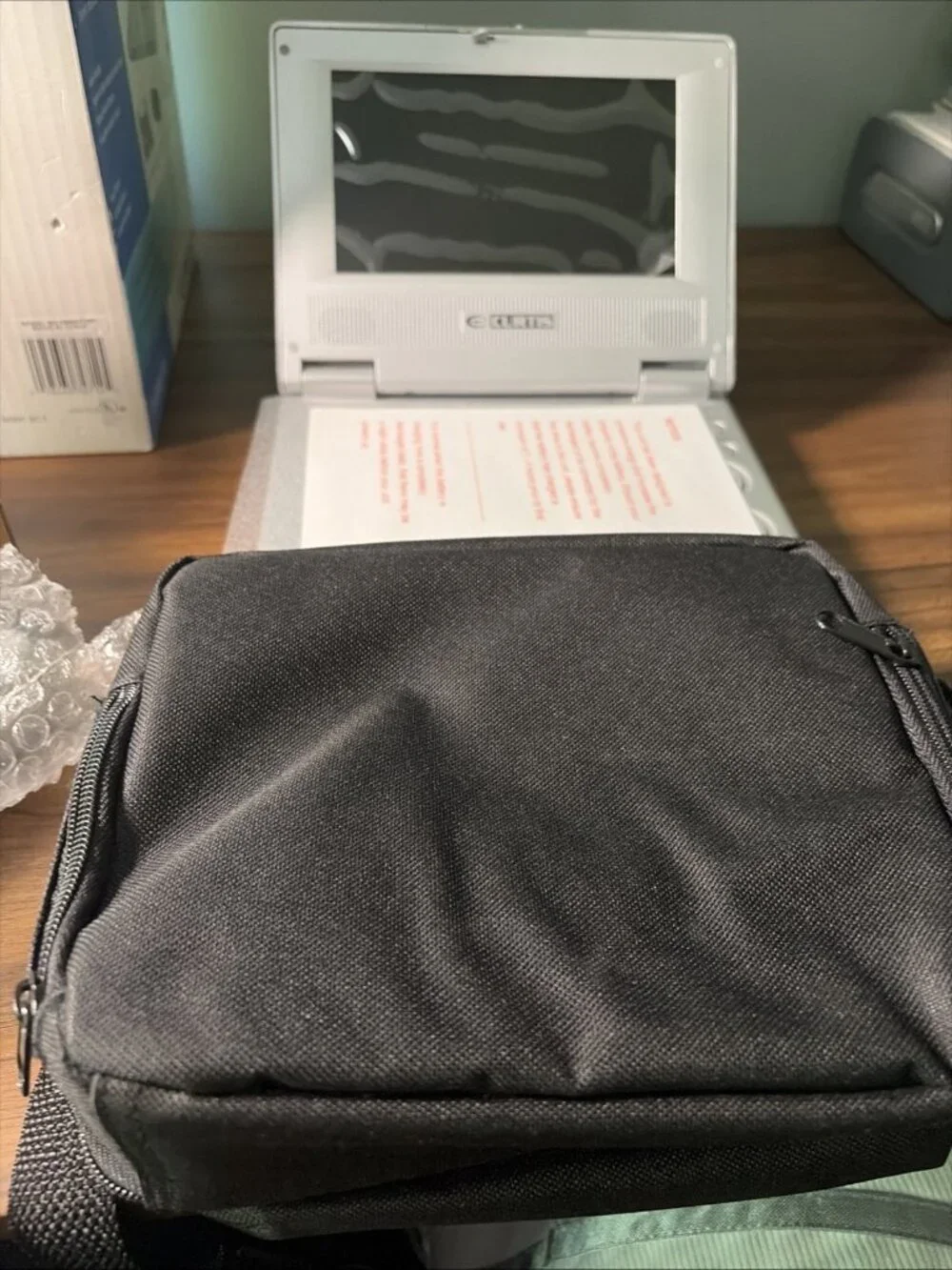 Curtis DVD Player (DVD8007)  Rechargeable Battery Original Box Untested