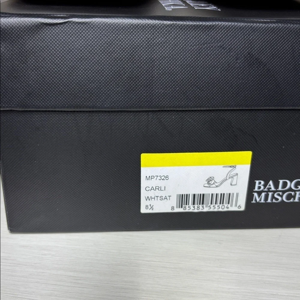 Badgley Mischka buckle classic