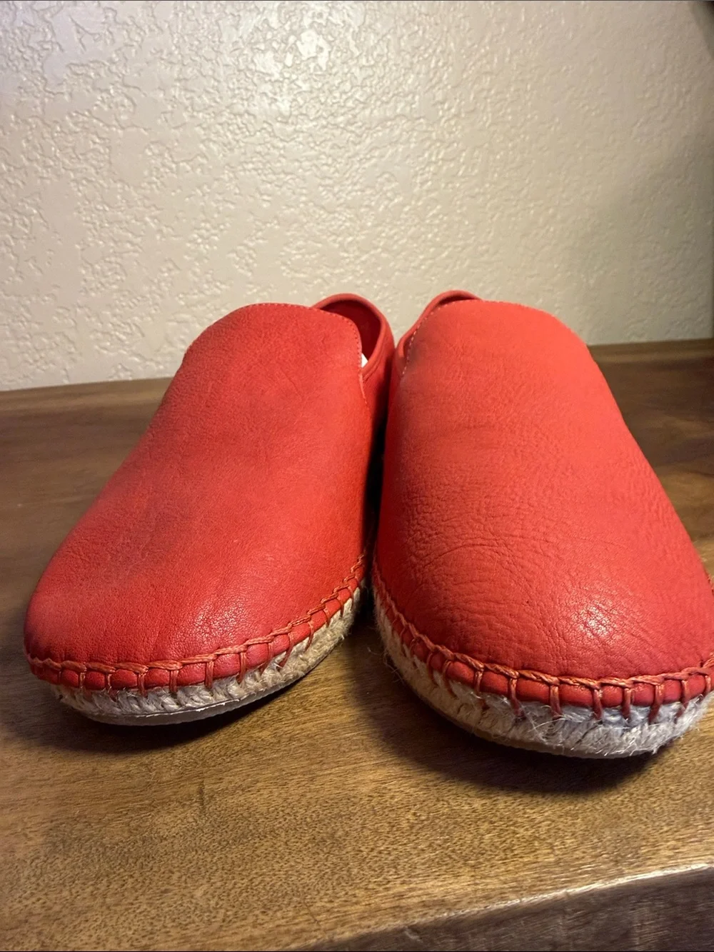 Eileen Fisher slip flats