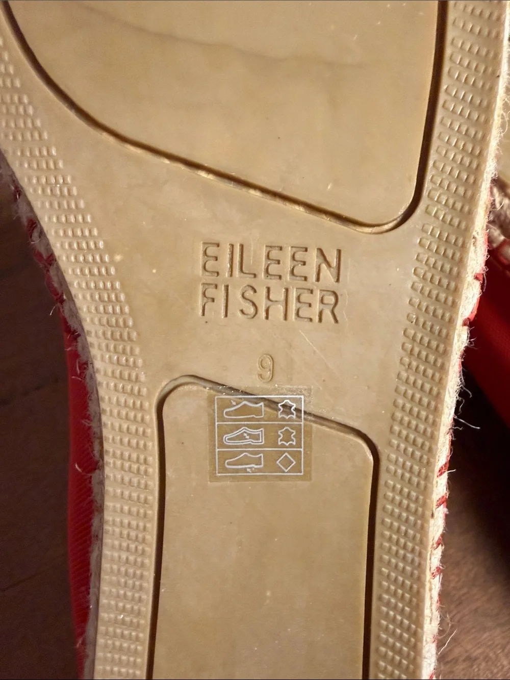 Eileen Fisher slip flats