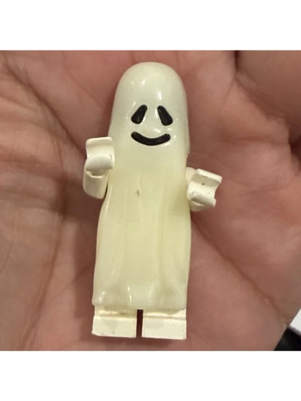 Lego minifigure ghost