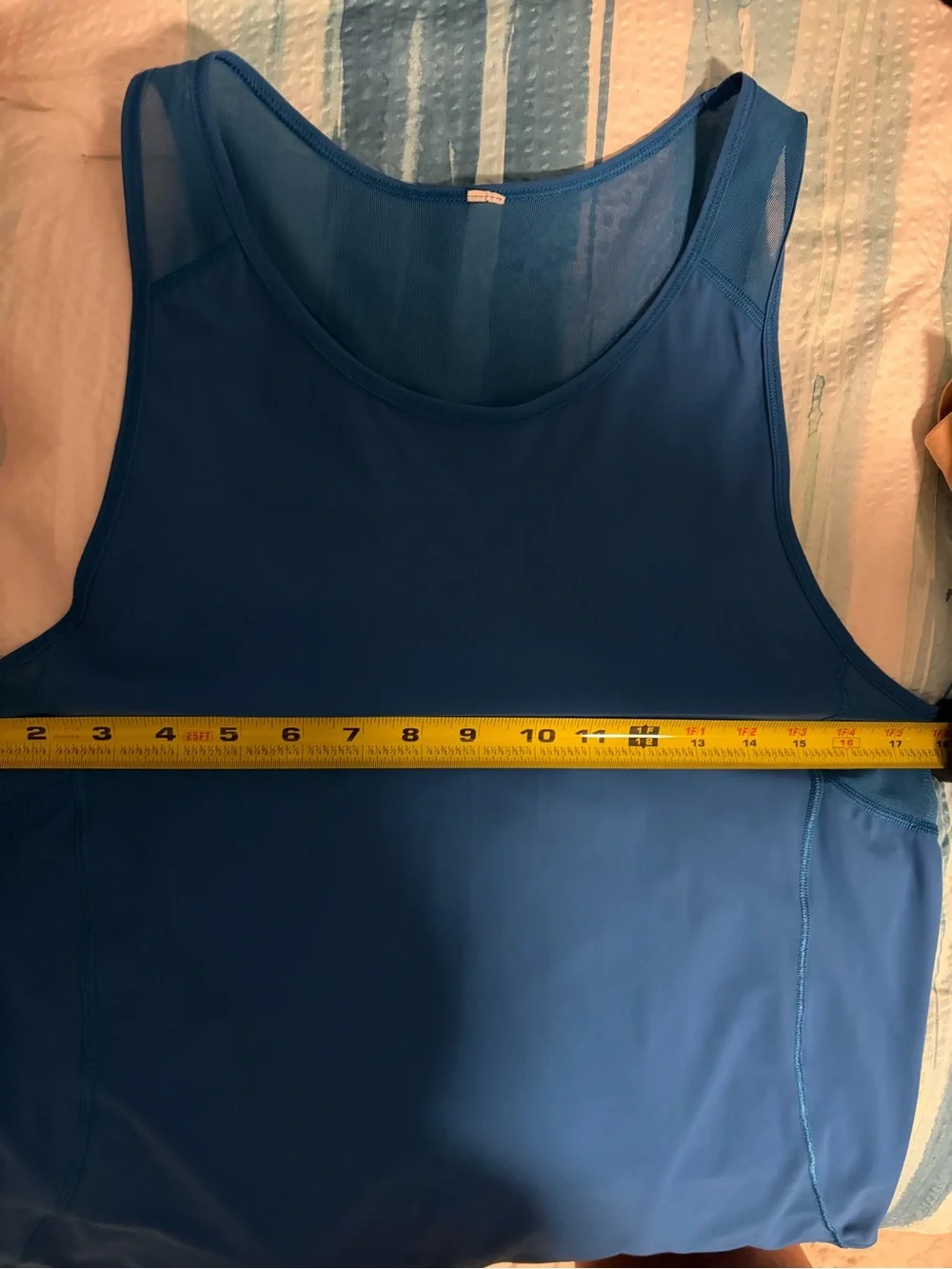 lululemon athletica designed this