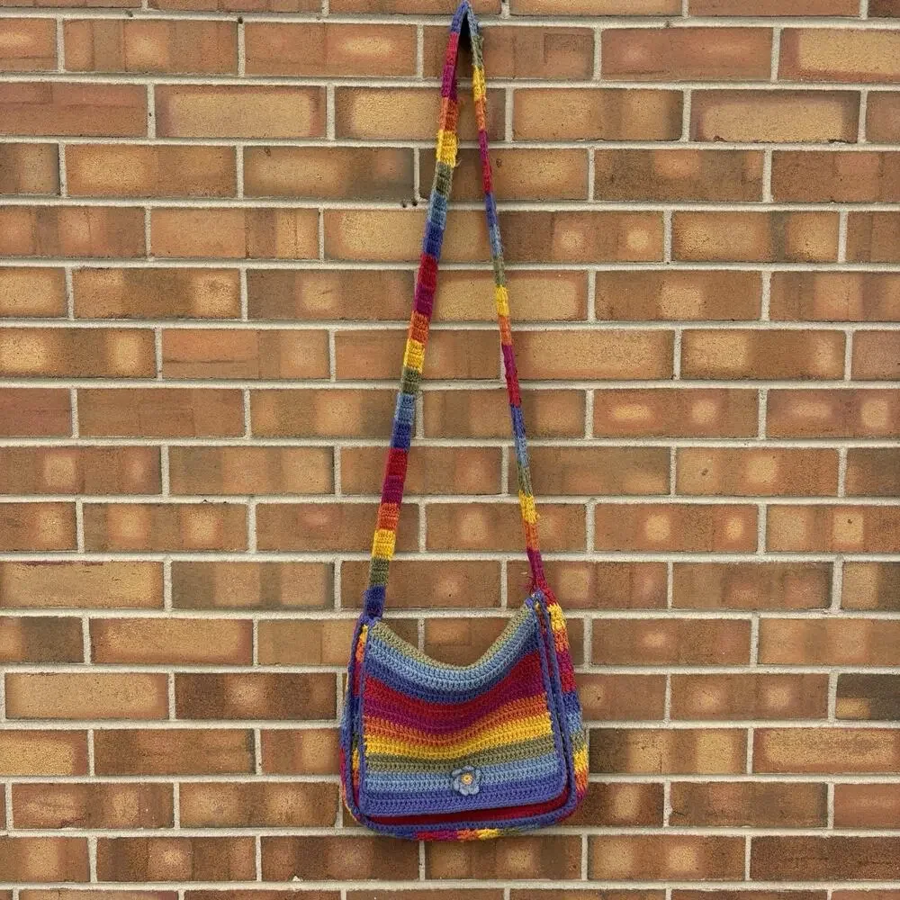 UNIF some selling